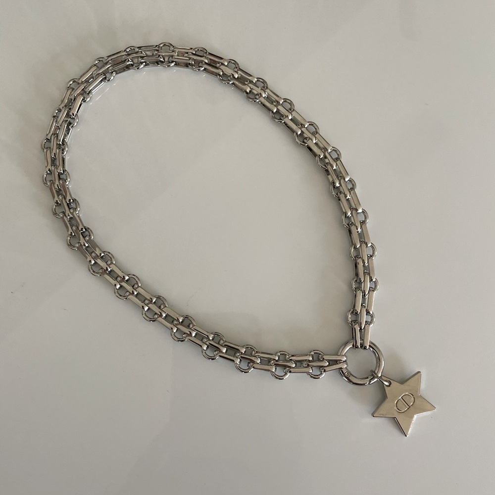 DIOR CD Silver metal Star Pendant Necklace chain - Picture 3 of 5